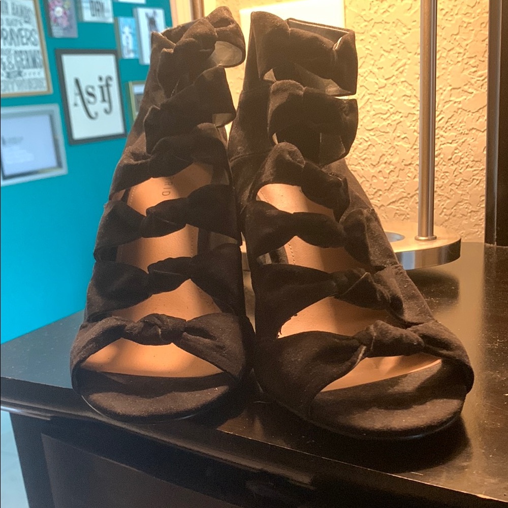 Torrid Black Strappy Heels with Geometric Design